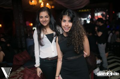 Friday Night at Desi Beats, The Opus | Thonglor Soi 10 — photo 54