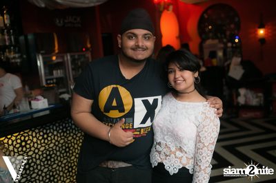 Friday Night at Desi Beats, The Opus | Thonglor Soi 10 — photo 61