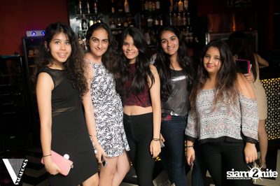 Friday Night at Desi Beats, The Opus | Thonglor Soi 10 — photo 62