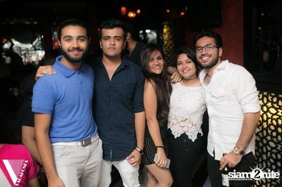 Friday Night at Desi Beats, The Opus | Thonglor Soi 10 — photo 63