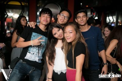 Friday Night at Desi Beats, The Opus | Thonglor Soi 10 — photo 69