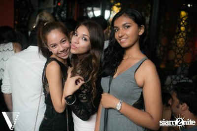 Friday Night at Desi Beats, The Opus | Thonglor Soi 10 — photo 72