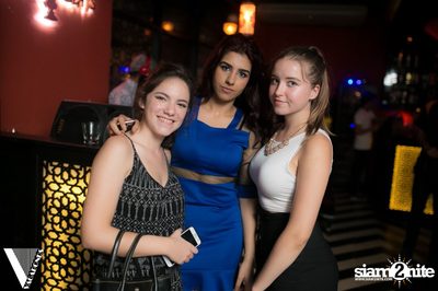 Friday Night at Desi Beats, The Opus | Thonglor Soi 10 — photo 79