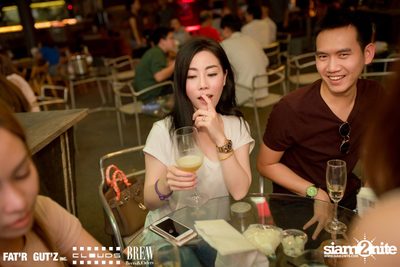 Seenspace Invasion ที่ร้าน Clouds, Fat'R Gut'z และ BREW Beers & Ciders — photo 35