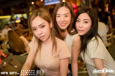Seenspace Invasion ที่ร้าน Clouds, Fat'R Gut'z และ BREW Beers & Ciders — photo 38