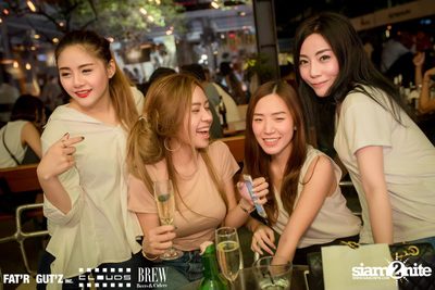 Seenspace Invasion ที่ร้าน Clouds, Fat'R Gut'z และ BREW Beers & Ciders — photo 52