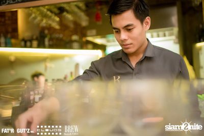 Seenspace Invasion ที่ร้าน Clouds, Fat'R Gut'z และ BREW Beers & Ciders — photo 57