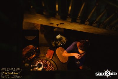 Open Mic Mondays ที่ ดิ ไอรอน แฟรี่, ทองหล่อ — photo 41