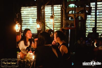 Open Mic Mondays ที่ ดิ ไอรอน แฟรี่, ทองหล่อ — photo 76