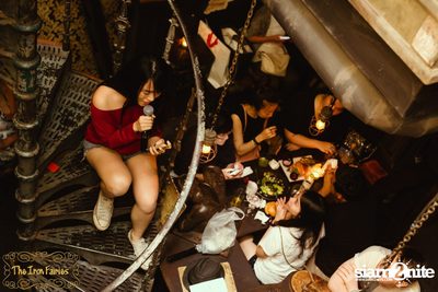 Open Mic Mondays ที่ ดิ ไอรอน แฟรี่, ทองหล่อ — photo 77