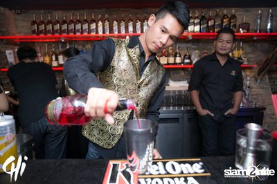 Aperitivo Happy Hour Launch at CHi - upscale dining and entertainment — photo 44