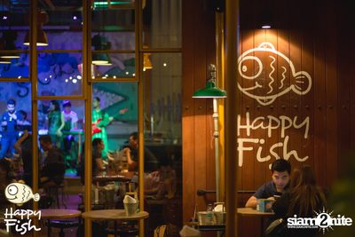 คืนวันศุกร์ ที่ร้าน แฮปปี้ ฟิช, เอเชีย ทีค เดอะ ริเวอร์ฟร้อนท์ — photo 15