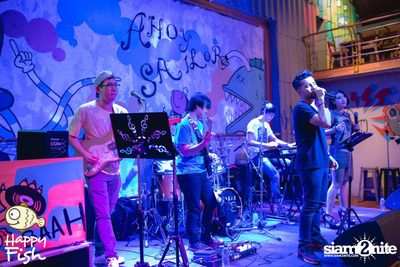 คืนวันศุกร์ ที่ร้าน แฮปปี้ ฟิช, เอเชีย ทีค เดอะ ริเวอร์ฟร้อนท์ — photo 27