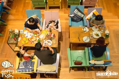 คืนวันศุกร์ ที่ร้าน แฮปปี้ ฟิช, เอเชีย ทีค เดอะ ริเวอร์ฟร้อนท์ — photo 32