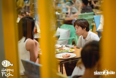 คืนวันศุกร์ ที่ร้าน แฮปปี้ ฟิช, เอเชีย ทีค เดอะ ริเวอร์ฟร้อนท์ — photo 52
