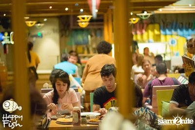 คืนวันศุกร์ ที่ร้าน แฮปปี้ ฟิช, เอเชีย ทีค เดอะ ริเวอร์ฟร้อนท์ — photo 58