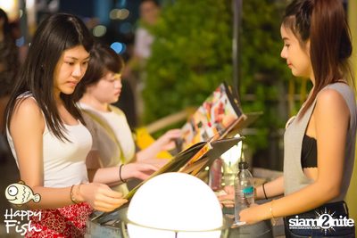 คืนวันศุกร์ ที่ร้าน แฮปปี้ ฟิช, เอเชีย ทีค เดอะ ริเวอร์ฟร้อนท์ — photo 64