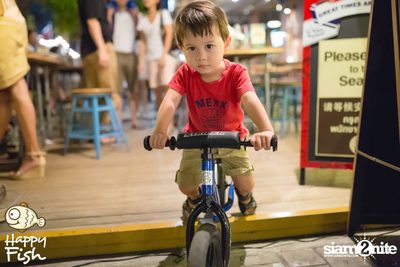 คืนวันศุกร์ ที่ร้าน แฮปปี้ ฟิช, เอเชีย ทีค เดอะ ริเวอร์ฟร้อนท์ — photo 67