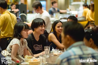 คืนวันศุกร์ ที่ร้าน แฮปปี้ ฟิช, เอเชีย ทีค เดอะ ริเวอร์ฟร้อนท์ — photo 100