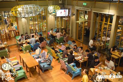 คืนวันศุกร์ ที่ร้าน แฮปปี้ ฟิช, เอเชีย ทีค เดอะ ริเวอร์ฟร้อนท์ — photo 116