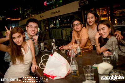 Seenspace Invasion ที่ร้าน Clouds, Fat'R Gut'z และ BREW Beers & Ciders — photo 28