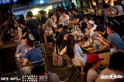 Seenspace Invasion ที่ร้าน Clouds, Fat'R Gut'z และ BREW Beers & Ciders — photo 38