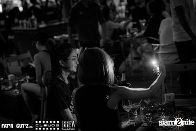 Seenspace Invasion ที่ร้าน Clouds, Fat'R Gut'z และ BREW Beers & Ciders — photo 49
