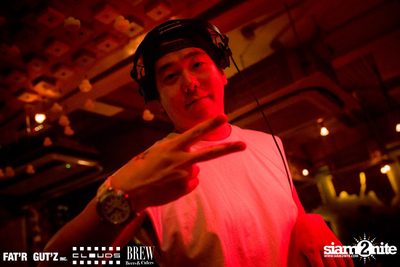 Seenspace Invasion ที่ร้าน Clouds, Fat'R Gut'z และ BREW Beers & Ciders — photo 60
