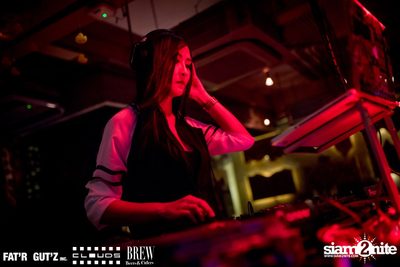 Seenspace Invasion ที่ร้าน Clouds, Fat'R Gut'z และ BREW Beers & Ciders — photo 76