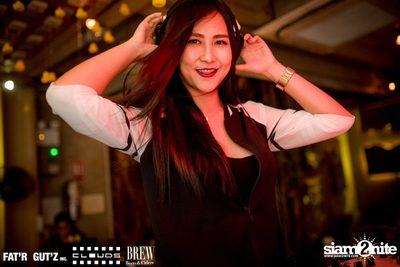 Seenspace Invasion ที่ร้าน Clouds, Fat'R Gut'z และ BREW Beers & Ciders — photo 77