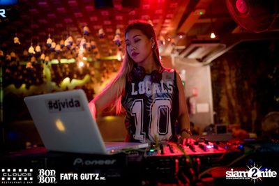 Thursday Night at Clouds, Bon Bon & FatR Gutz, Seenspace — photo 9