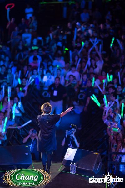 Chang Carnival: Neon The Night (Album 1) — photo 196