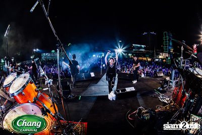 Chang Carnival: Neon The Night (Album 1) — photo 249
