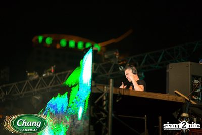 Chang Carnival: Neon The Night (Album 1) — photo 307