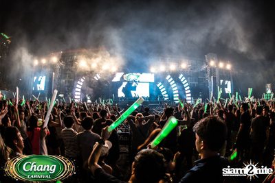 Chang Carnival: Neon The Night (Album 1) — photo 326