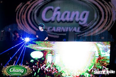 Chang Carnival: Neon The Night (Album 1) — photo 334