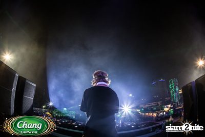 Chang Carnival: Neon The Night (Album 1) — photo 340