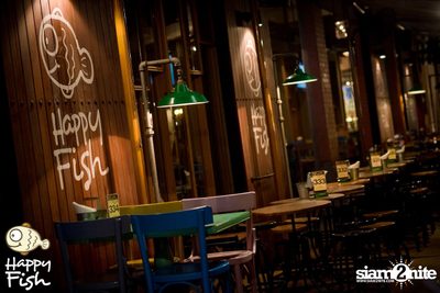 คืนวันศุกร์ ที่ร้าน แฮปปี้ ฟิช, เอเชีย ทีค เดอะ ริเวอร์ฟร้อนท์ — photo 1