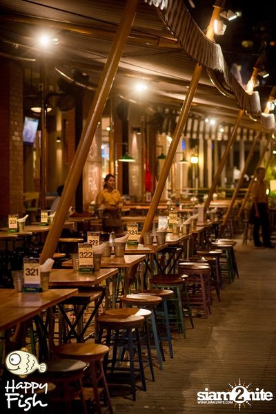 คืนวันศุกร์ ที่ร้าน แฮปปี้ ฟิช, เอเชีย ทีค เดอะ ริเวอร์ฟร้อนท์ — photo 3