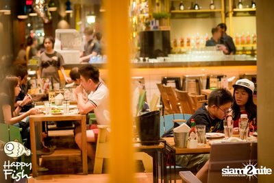 คืนวันศุกร์ ที่ร้าน แฮปปี้ ฟิช, เอเชีย ทีค เดอะ ริเวอร์ฟร้อนท์ — photo 8