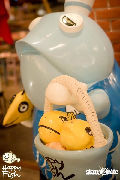 คืนวันศุกร์ ที่ร้าน แฮปปี้ ฟิช, เอเชีย ทีค เดอะ ริเวอร์ฟร้อนท์ — photo 10