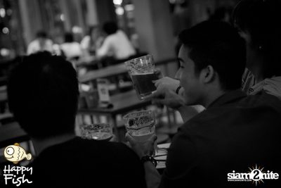 คืนวันศุกร์ ที่ร้าน แฮปปี้ ฟิช, เอเชีย ทีค เดอะ ริเวอร์ฟร้อนท์ — photo 26