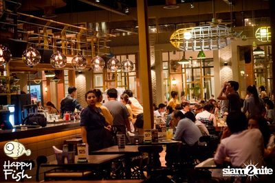 คืนวันศุกร์ ที่ร้าน แฮปปี้ ฟิช, เอเชีย ทีค เดอะ ริเวอร์ฟร้อนท์ — photo 31