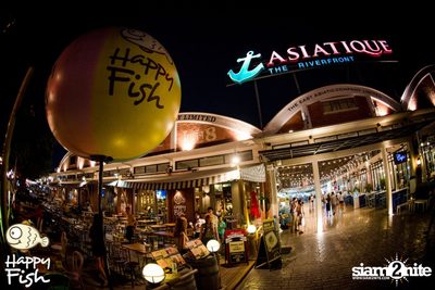 คืนวันศุกร์ ที่ร้าน แฮปปี้ ฟิช, เอเชีย ทีค เดอะ ริเวอร์ฟร้อนท์ — photo 35