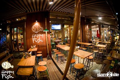 คืนวันศุกร์ ที่ร้าน แฮปปี้ ฟิช, เอเชีย ทีค เดอะ ริเวอร์ฟร้อนท์ — photo 37