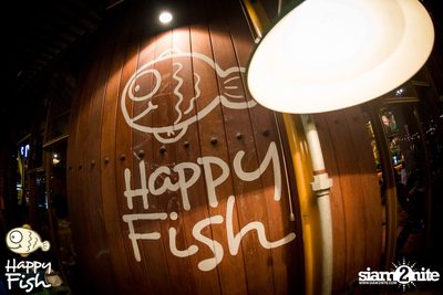 คืนวันศุกร์ ที่ร้าน แฮปปี้ ฟิช, เอเชีย ทีค เดอะ ริเวอร์ฟร้อนท์ — photo 40