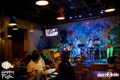 คืนวันศุกร์ ที่ร้าน แฮปปี้ ฟิช, เอเชีย ทีค เดอะ ริเวอร์ฟร้อนท์ — photo 49
