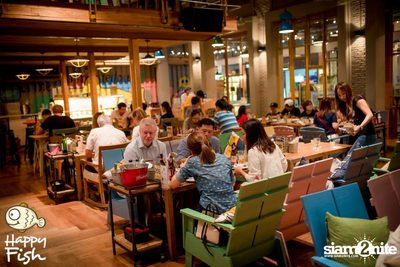 คืนวันศุกร์ ที่ร้าน แฮปปี้ ฟิช, เอเชีย ทีค เดอะ ริเวอร์ฟร้อนท์ — photo 50