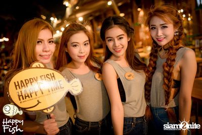 คืนวันศุกร์ ที่ร้าน แฮปปี้ ฟิช, เอเชีย ทีค เดอะ ริเวอร์ฟร้อนท์ — photo 58