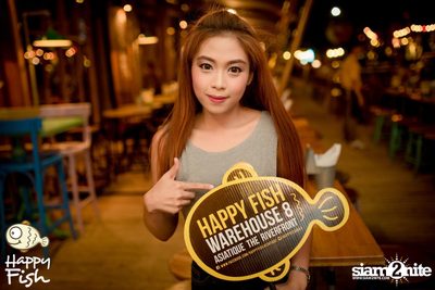 คืนวันศุกร์ ที่ร้าน แฮปปี้ ฟิช, เอเชีย ทีค เดอะ ริเวอร์ฟร้อนท์ — photo 60